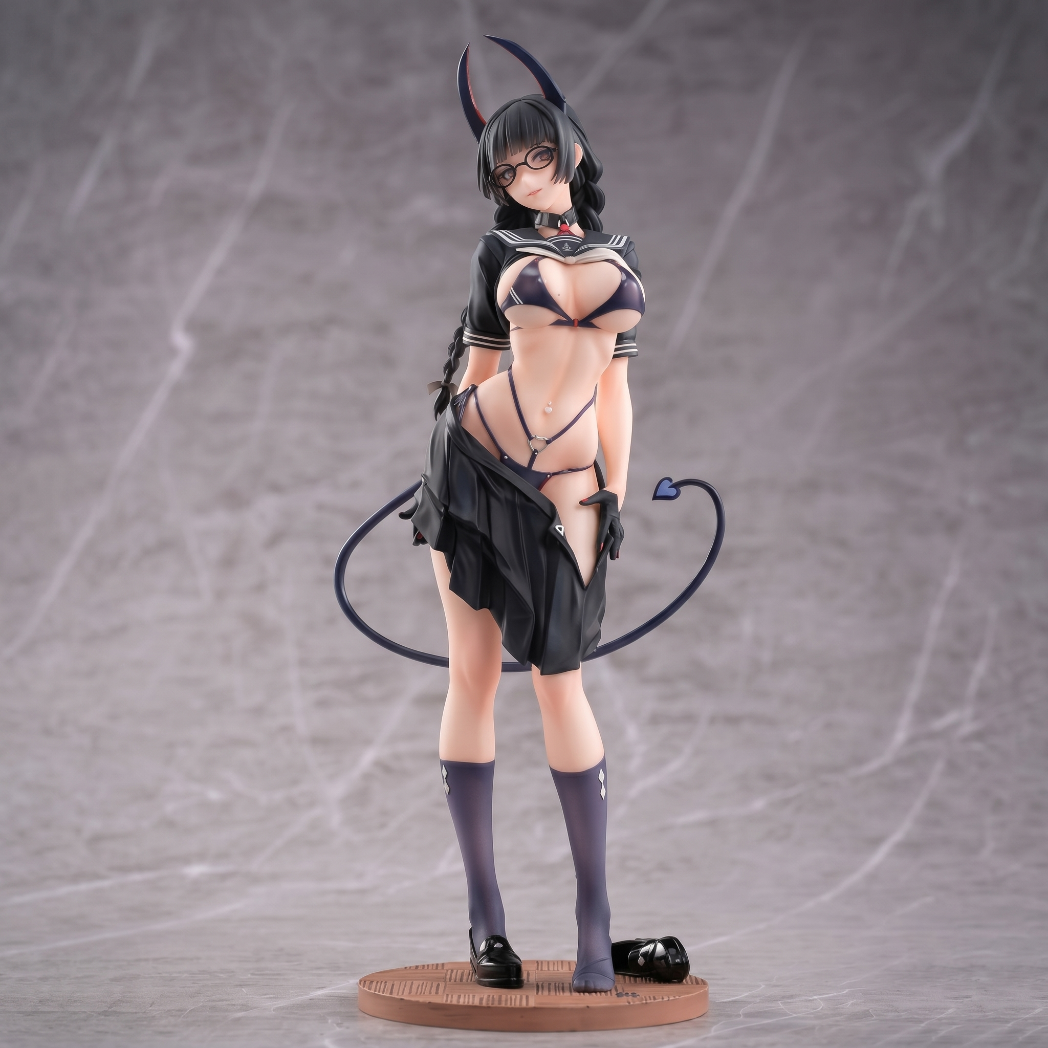 Original Character Statue 1/6 SUCCUBUS CLASS President Illustration by Ban! 30cm